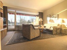 Wohnzimmer Reserviert - Ferienwohnung in begehrtester Lage von Scharbeutz